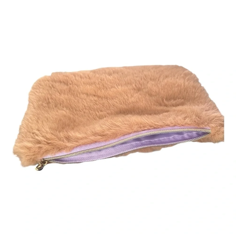 NWOT Ipsy Glam Bag tan faux fur makeup bag zipper 7 x 5